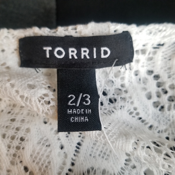 Plus Torrid Lace Drape front shrug New with tags - Picture 6 of 6